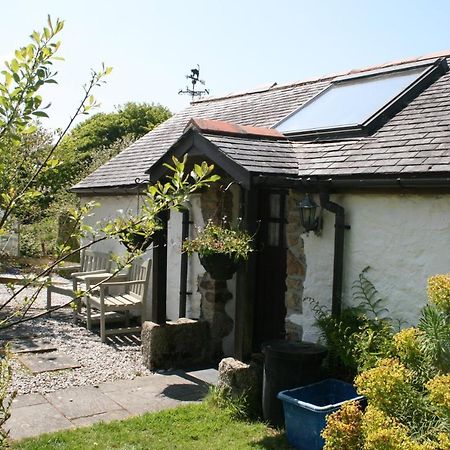 Cosy Barn On Rural Smallholding With Alpacas, Goats & Pigs Stithians Exterior foto