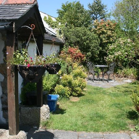 Cosy Barn On Rural Smallholding With Alpacas, Goats & Pigs Stithians Exterior foto